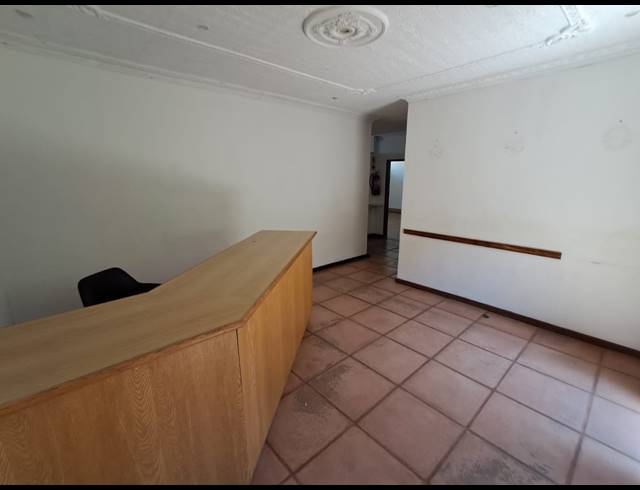 114M² MEDICAL SUITE FOR SALE IN VEREENIGING CENTRAL